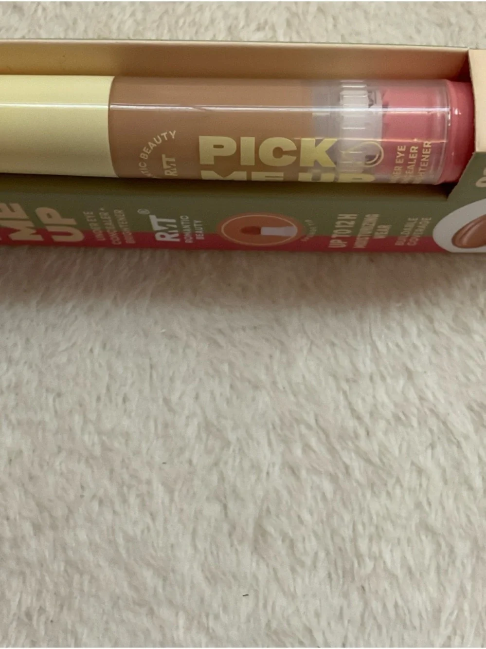 RVT Pick Me Up Under Eye Concealer + Brightener - Warm Latte (03)